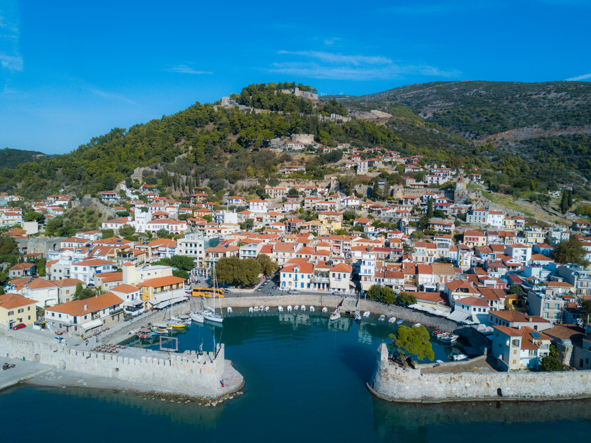 Road Trip στη Γραμμένη Οξυά, το πανέμορφο χωριό της Ορεινής Ναυπακτίας