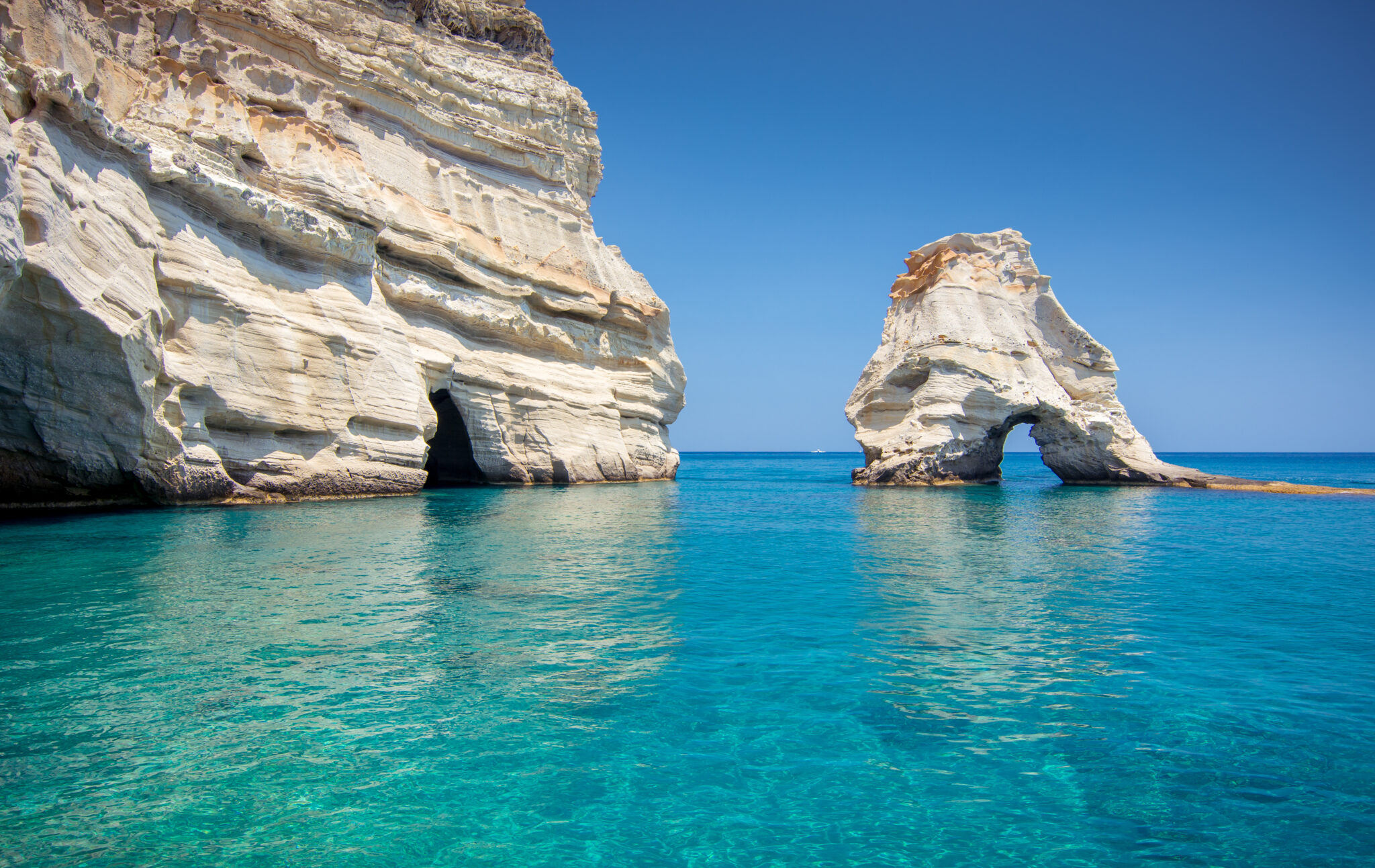 Ο νέος τίτλος που προτείνω γιαείναι: "Ιδιαίτερη επιτυχία για τον ελληνικό τουρισμό: Οι Βρετανοί ξόδεψαν πάνω από 20 δισεκατομμύρια ευρώ σε διακοπές στην Ελλάδα τα τελευταία 10 χρόνια"
