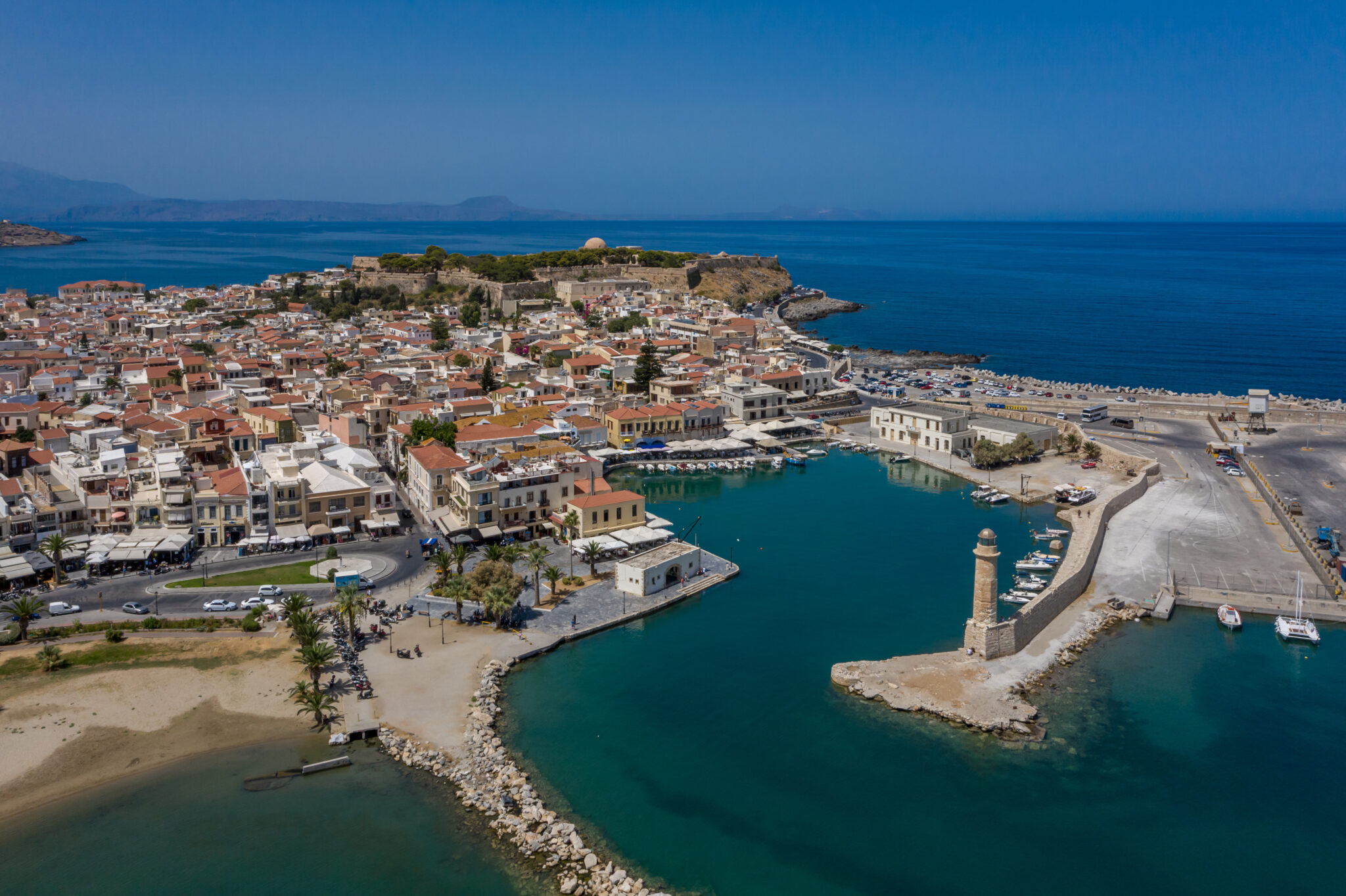 Τέσσερις εξαιρετικές ευκαιρίες επένδυσης σε τέσσερις όμορφες πόλεις της Ελλάδας
