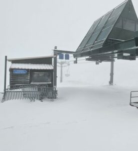 Χειμερινά σπορ: Τα ελληνικά χιονοδρομικά κέντρα που λειτουργούν και πρόκειται να ανοίξουν
