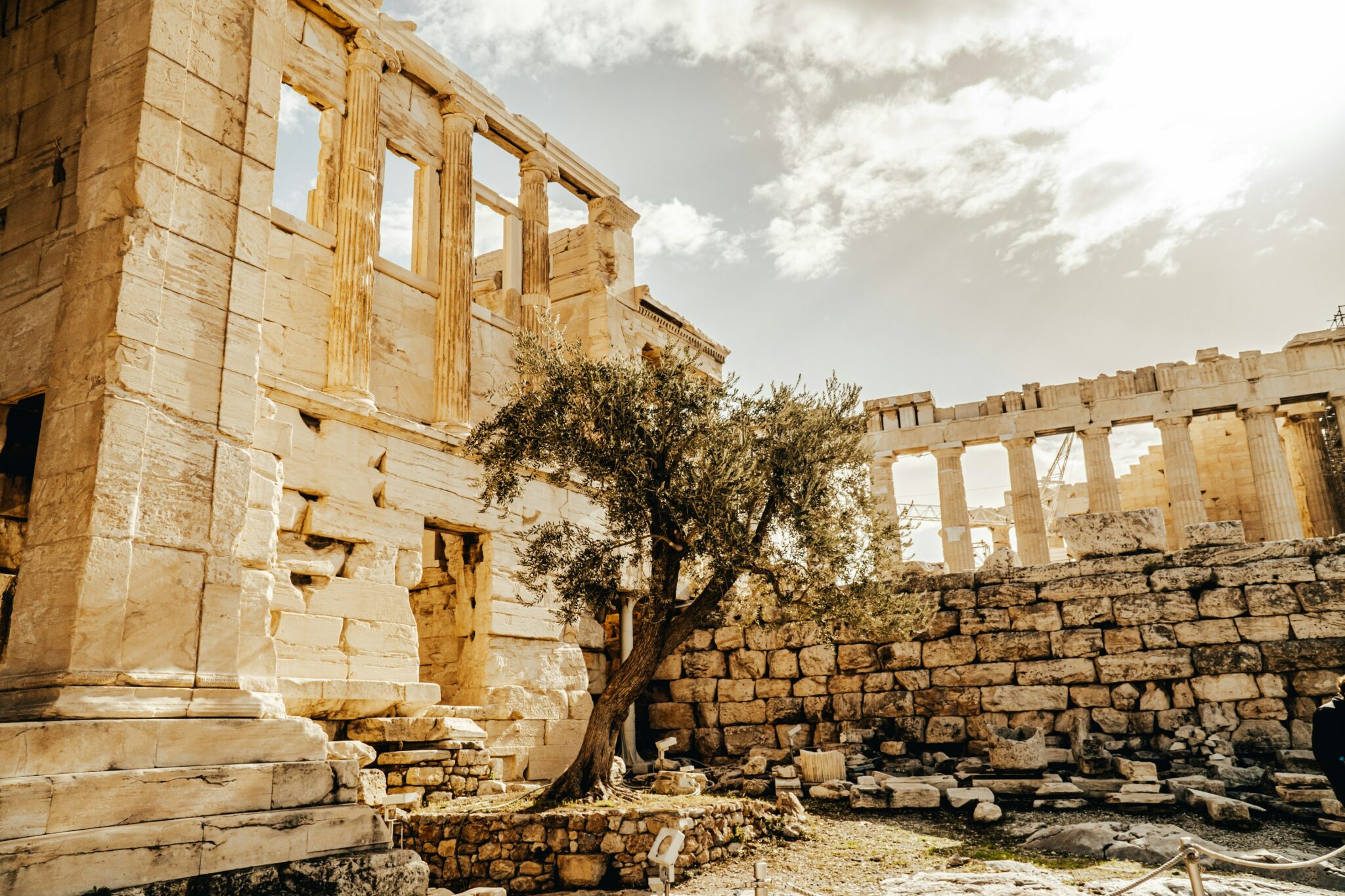 Έρευνα για τους λόγους χαμηλής επισκεψιμότητας σε 200 Μουσεία, Μνημεία και Αρχαιολογικούς χώρους: Προτάσεις για αύξηση της επισκεψιμότητας
