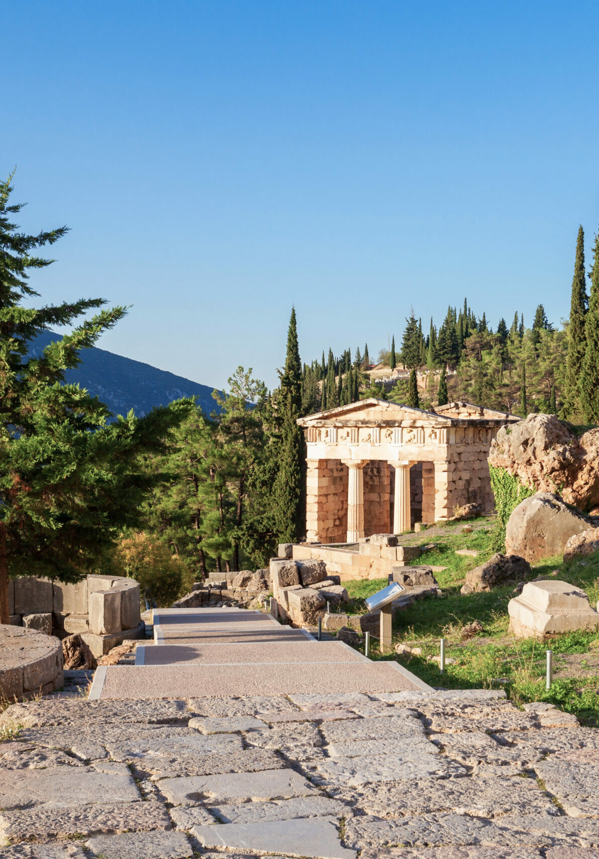 Ρεκόρ στα έσοδα για τουριστικά ιδιοκτησίες, εστιατόρια και τουριστικούς χώρους
