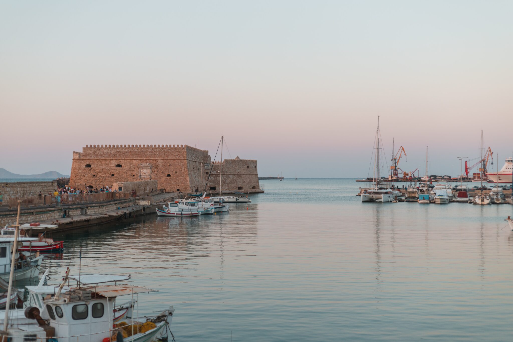 Στην πρώτη θέση ικανοποίησης τα ξενοδοχεία    Ελλάδα- Κύπρου έναντι ανταγωνιστών στη Μεσόγειο